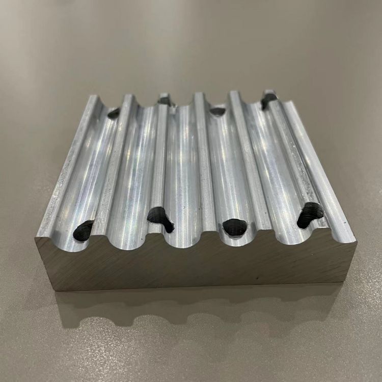 Aluminium-Grundplatte Extrusionsstanzung Aluminium-Montageplatte